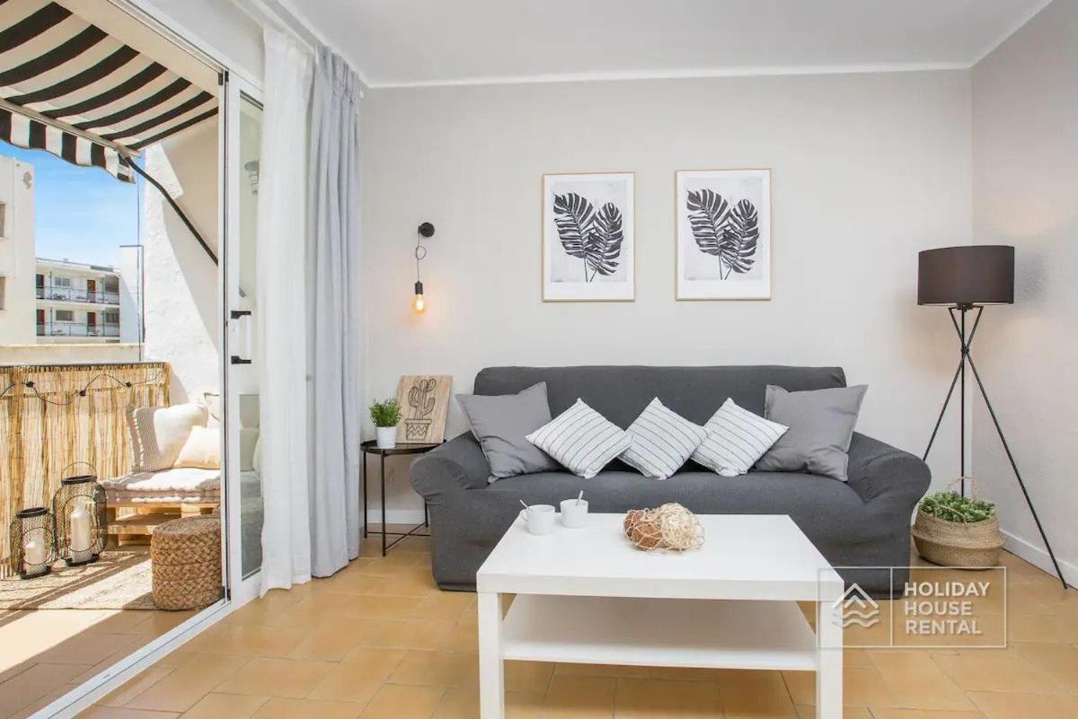 Cosy 3-Bedroom Apartment For 6-8 People Just 50M From The Beach Salou Exteriör bild